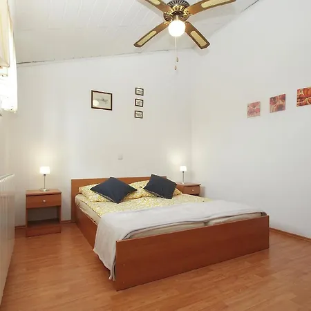 Fuer 4 Personen Ca 50 Qm In Banjole, Istrien Istrische Riviera Apartment *